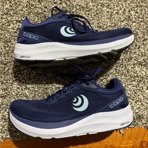 Topo Women's Athletic Shoes - midnight purple